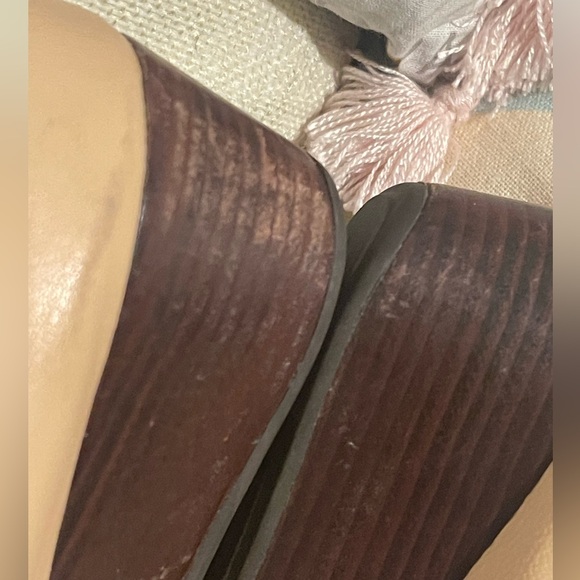 Cole Haan Emory Nude Bow Wedge Pump Size 7.5 Worn Condition - Picture 7 of 9